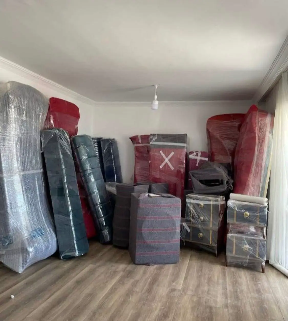 Beykoz nakliyat: taşınmaya hazır, işaretlenmiş paketli eşyalar
